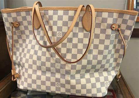 how much does a louis vuitton bag cost to make|louis vuitton bag price list.